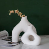 Ceramic Hollow Donut Vase Set Decor | Yedwo Design